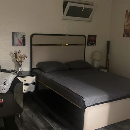 Apartment On Botanikuri Tbilisi Ngoại thất bức ảnh