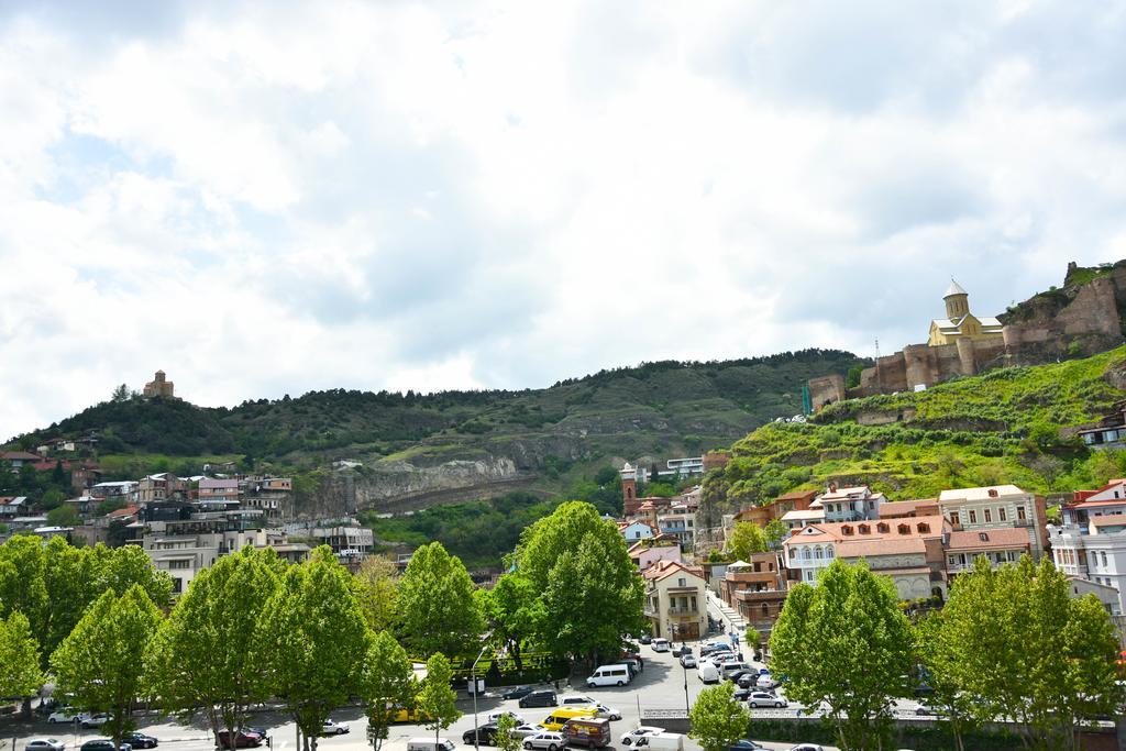 Apartment On Botanikuri Tbilisi Ngoại thất bức ảnh