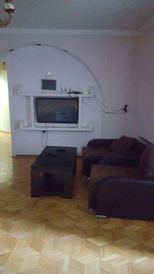 Apartment On Botanikuri Tbilisi Ngoại thất bức ảnh
