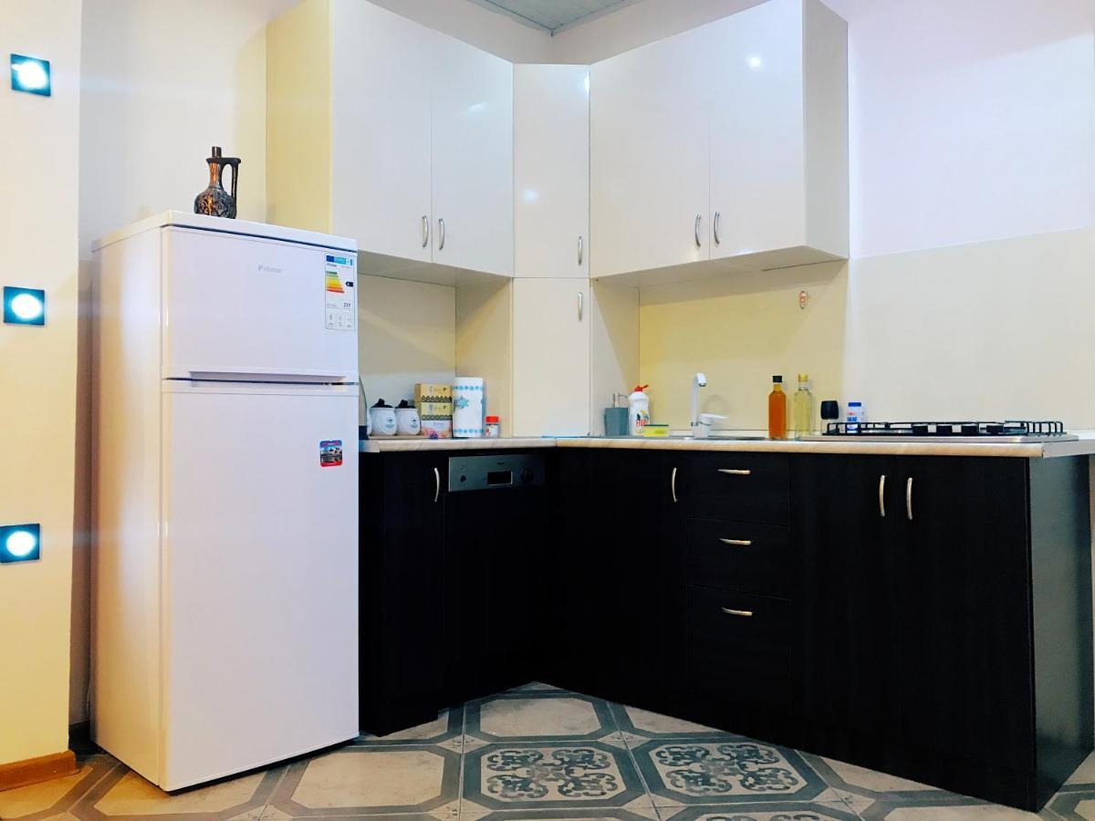 Apartment On Botanikuri Tbilisi Ngoại thất bức ảnh